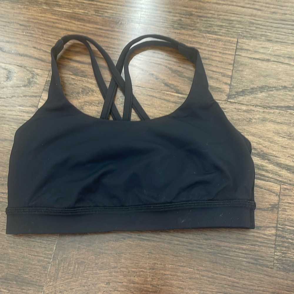Black Luluemon energy bra